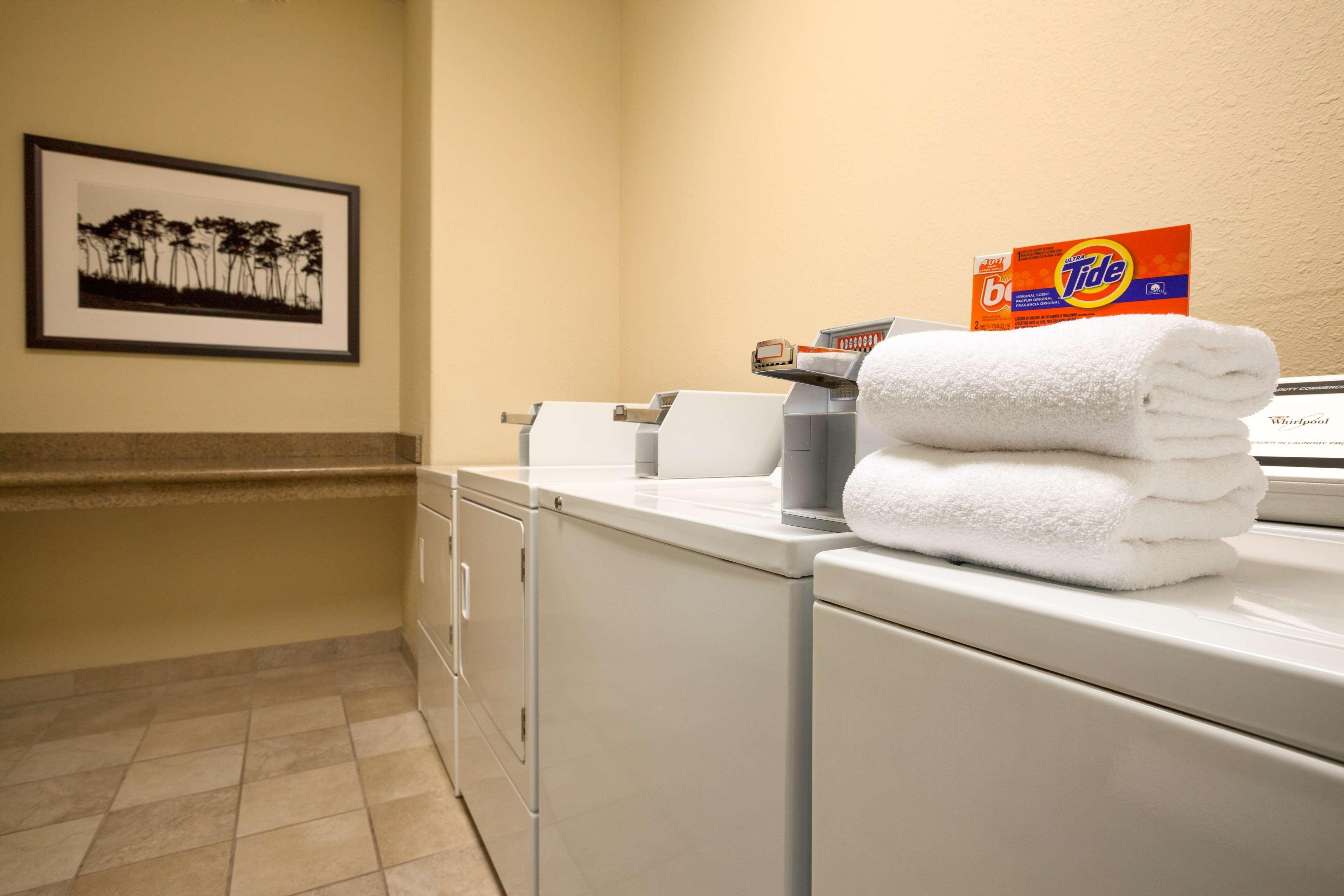 Country Inn & Suites By Radisson Asheville River Arts District Exteriör bild