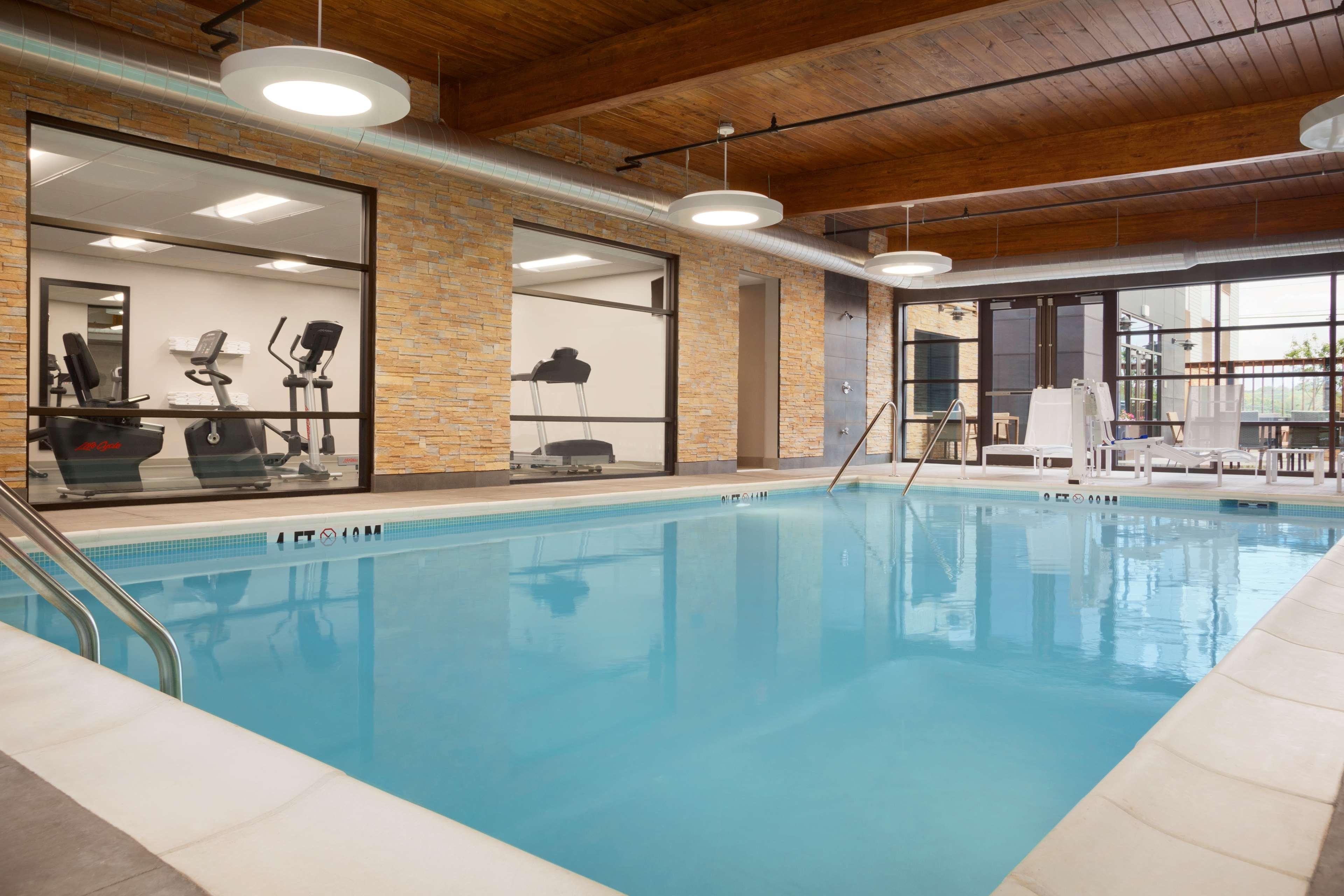 Country Inn & Suites By Radisson Asheville River Arts District Exteriör bild
